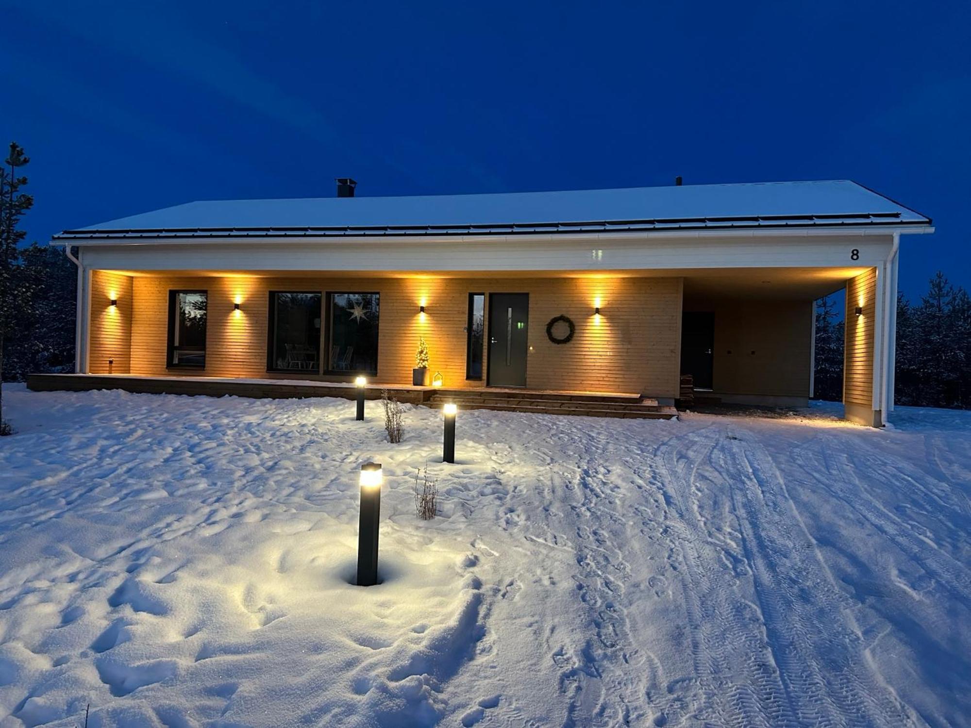 Brand New! Villa Moon Rovaniemi Esterno foto